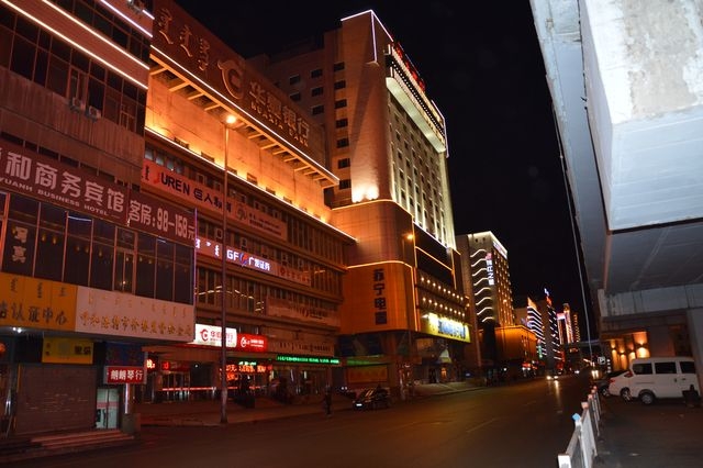 南京諾爾迅亮化工程有限公司LED戶(hù)外亮化效果案例